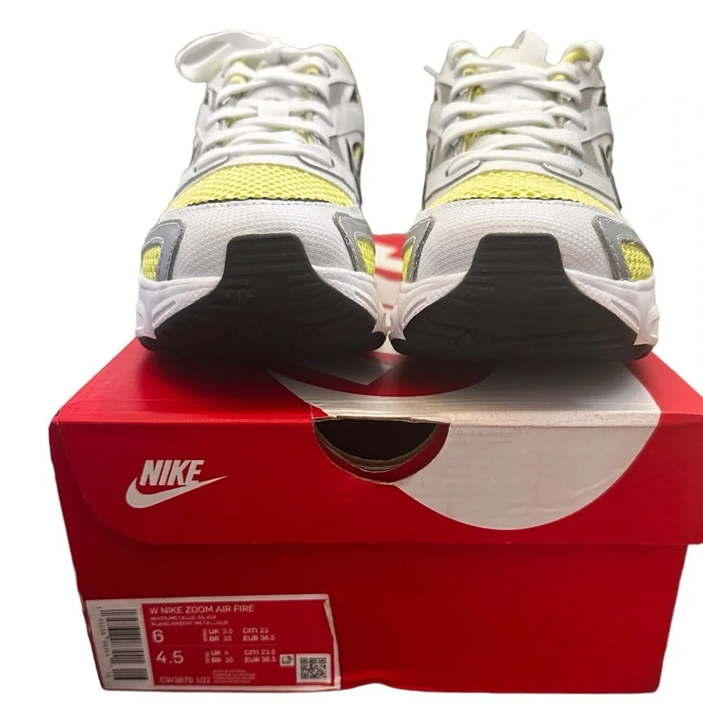 NIB Nike Zoom Air Fire’s​​ - Picture 4 of 4